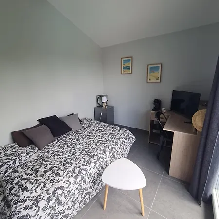 홈스테이 Avec Balcon Sur De Buch *