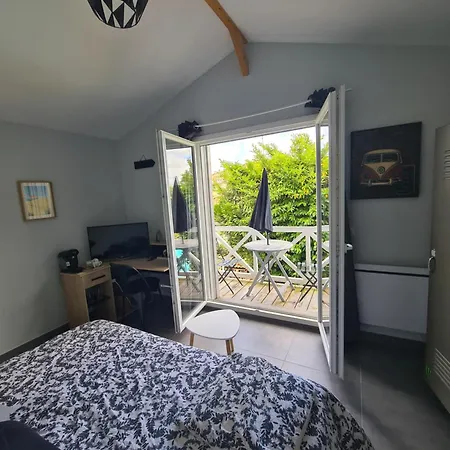 홈스테이 Avec Balcon Sur De Buch 라테스트드뷔크